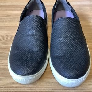Dr. Scholl's Nova Slip On Shoes - Size 10W in Black Snake Faux Leather